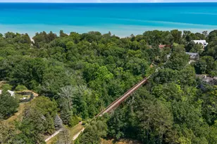 7307 N Bridge Ln, Fox Point, WI 53217 - Photo 75