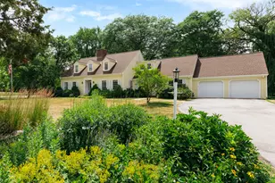 7307 N Bridge Ln, Fox Point, WI 53217 - Photo 1