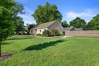403  Walworth St, Lake Geneva, WI 53147 - Photo 39