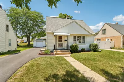 2879 S 91st St, West Allis, WI 53227 - Photo 1
