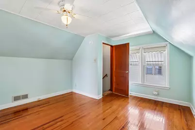 2879 S 91st St, West Allis, WI 53227 - Photo 17