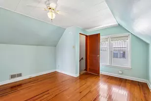 2879 S 91st St, West Allis, WI 53227 - Photo 17
