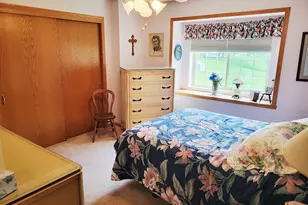 9374 W Loomis Rd, Franklin, WI 53132 - Photo 9