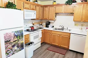 9374 W Loomis Rd, Franklin, WI 53132 - Photo 5