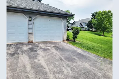 9374 W Loomis Rd #7, Franklin, WI 53132 - Photo 15