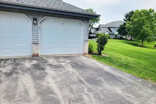 9374 W Loomis Rd, Franklin, WI 53132 - Photo 15
