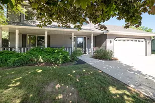 9140 Morgan Ct, Racine, WI 53126 - Photo 3