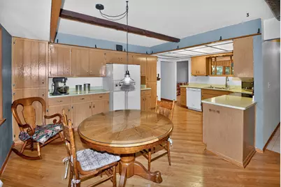8930 S 21st St, Oak Creek, WI 53154 - Photo 11