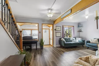 2152 S 72nd St, West Allis, WI 53219 - Photo 3