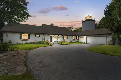 1270  Lake Shore Rd, Grafton, WI 53024 - Photo 3