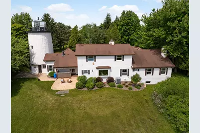 1270  Lake Shore Rd, Grafton, WI 53024 - Photo 7