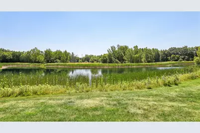 N17W26422  Meadowgrass Cir #E, Pewaukee, WI 53072 - Photo 31