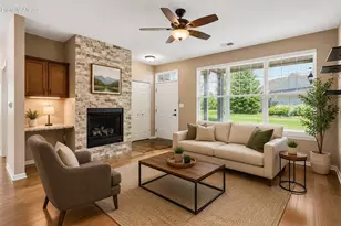 N17W26422 Meadowgrass Circle, Pewaukee, WI 53072 - Photo 5