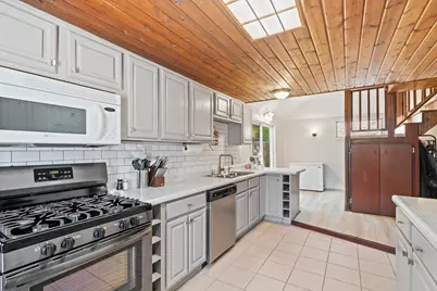 3426  Morris St, Racine, WI 53126 - Photo 3