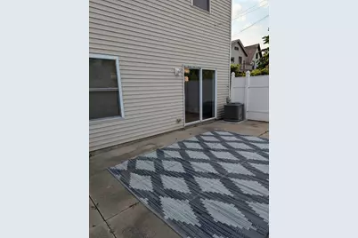 2686 N Humboldt Blvd, Milwaukee, WI 53212 - Photo 29