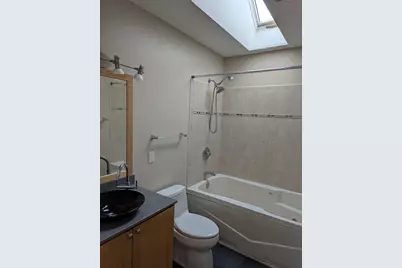 2686 N Humboldt Blvd, Milwaukee, WI 53212 - Photo 21