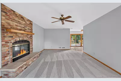 3805  Glencoe Dr, Racine, WI 53403 - Photo 3
