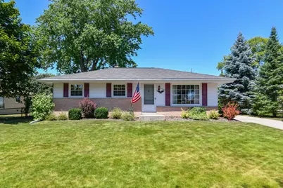 5647 S Lorene Ave, Milwaukee, WI 53221 - Photo 3