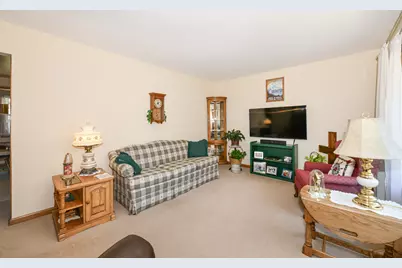 5647 S Lorene Ave, Milwaukee, WI 53221 - Photo 11