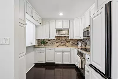 1305 W Main St #103, Lake Geneva, WI 53147 - Photo 11