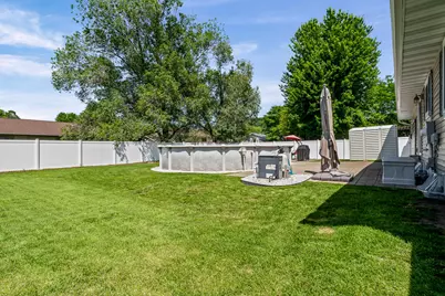 749  Troy St, Onalaska, WI 54650 - Photo 21