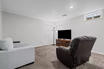749  Troy St, Onalaska, WI 54650 - Photo 13