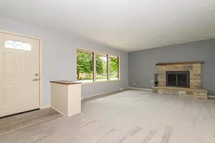 2985 S 126th St, New Berlin, WI 53151 - Photo 9