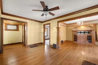 1954 S 58th St, West Allis, WI 53219 - Photo 5