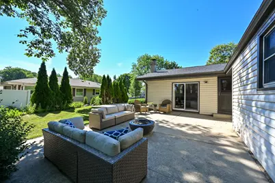 3950 S Camrose Ave, New Berlin, WI 53151 - Photo 31