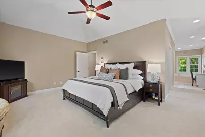 N29W30593  Foxwood Dr, Delafield, WI 53072 - Photo 33