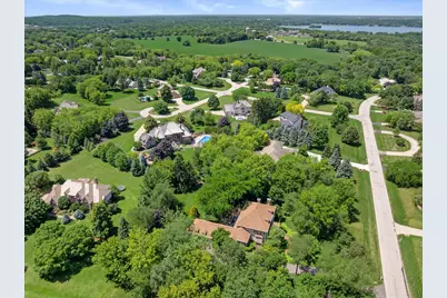 N29W30593  Foxwood Dr, Delafield, WI 53072 - Photo 85