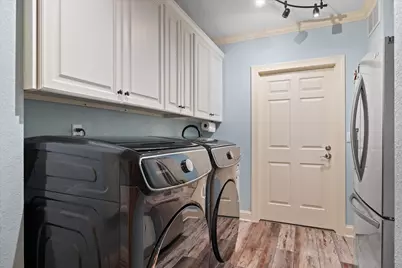 N29W30593  Foxwood Dr, Delafield, WI 53072 - Photo 41