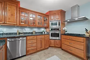 N29W30593 Foxwood Dr, Delafield, WI 53072 - Photo 43