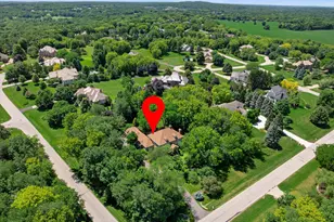 N29W30593 Foxwood Dr, Delafield, WI 53072 - Photo 79