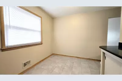 3870 N 86th St, Milwaukee, WI 53222 - Photo 7