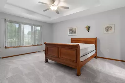 W240N2365 E Parkway Meadow Cir #A, Pewaukee, WI 53072 - Photo 17