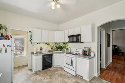 1848 N Cambridge Ave, Milwaukee, WI 53202 - Photo 19