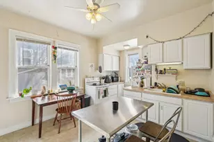 1848 N Cambridge Ave, Milwaukee, WI 53202 - Photo 9