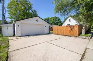 11729 W Washington St, West Allis, WI 53214 - Photo 3