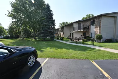 W169N11588  Biscayne Dr #14, Germantown, WI 53022 - Photo 7