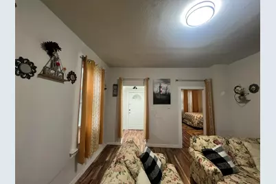 212 W Center St, Milwaukee, WI 53212 - Photo 39