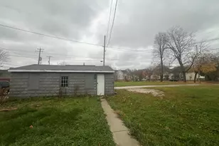 212 W Center St, Milwaukee, WI 53212 - Photo 9