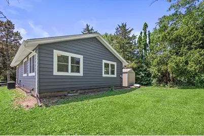 918 W Moreland Blvd, Waukesha, WI 53188 - Photo 29