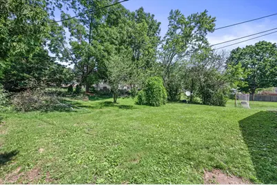 918 W Moreland Blvd, Waukesha, WI 53188 - Photo 27