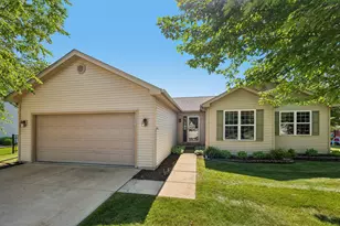 1109 Hickory Ln, Johnson Creek, WI 53094 - Photo 1
