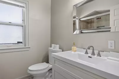 2745 N 58th St, Milwaukee, WI 53210 - Photo 7