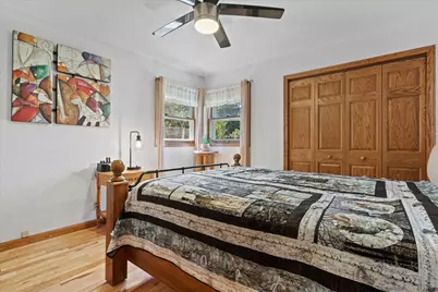 9709 W Morgan Ave, Milwaukee, WI 53228 - Photo 17