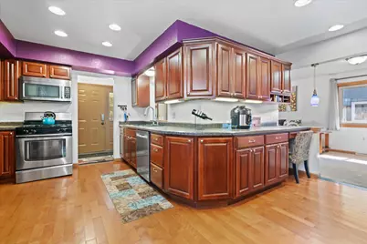 9709 W Morgan Ave, Milwaukee, WI 53228 - Photo 9