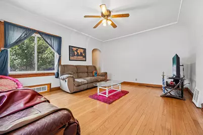 6730 N 58th St, Milwaukee, WI 53223 - Photo 7