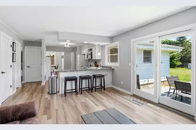 1119  Dogwood Ln, Waukesha, WI 53189 - Photo 13